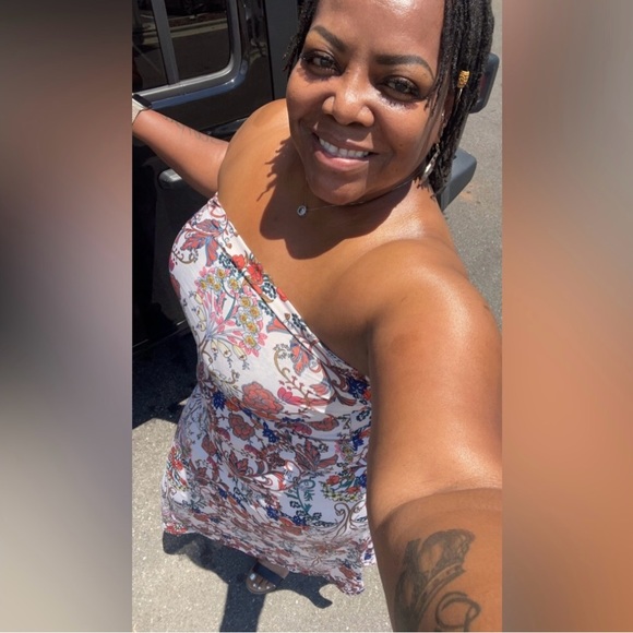 Meet your Posher Alicia - Picture 11 of 13